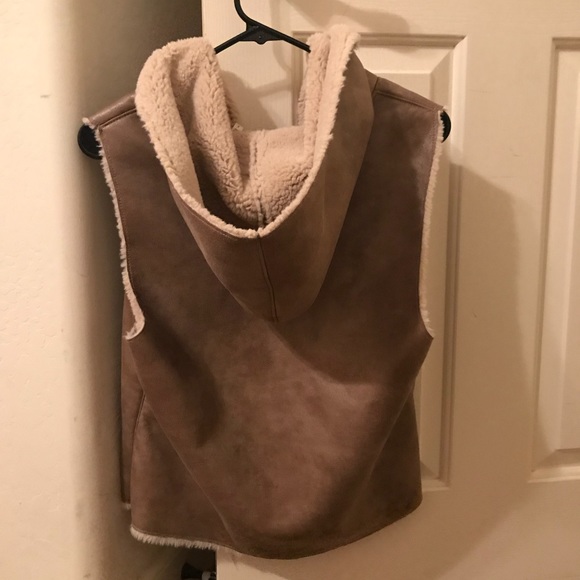 Cute and cozy tan vest. - Picture 2 of 3